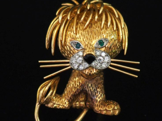 Vente aux enchères VAN CLEEF   ARPELS Broche en or jaune 750 et platine "Lion ébourrifé".