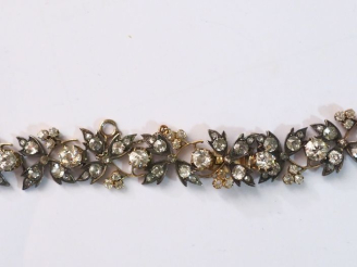 Vente aux enchères Cinq éléments de bracelet en argent et vermeil, sertis de diamants tai