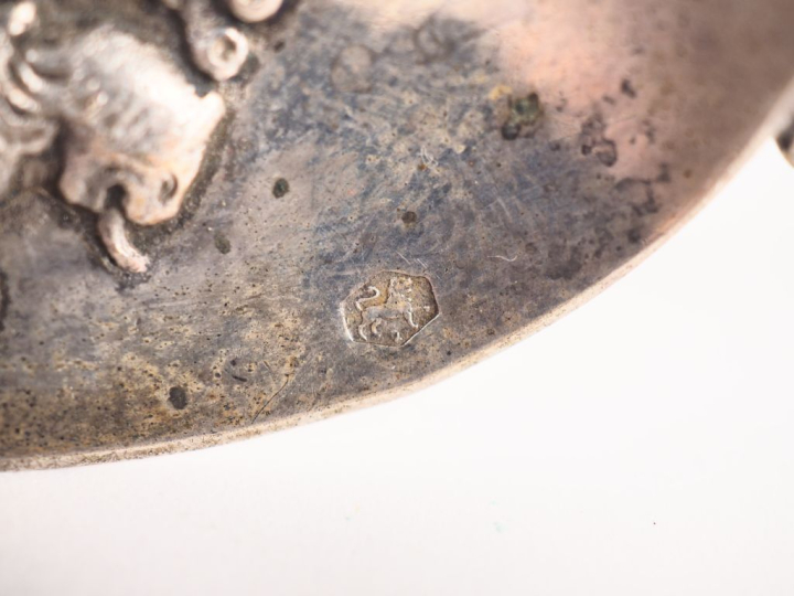 Cuillère hollandaise en argent 800 millièmes à décor d'armoiries et de