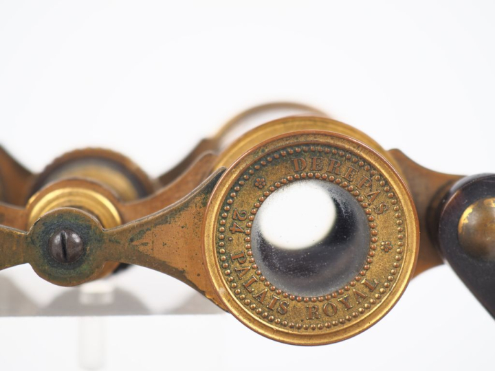 2 paire de jumelles de théatre XIXème  Signées Charles Chevalier, Pala