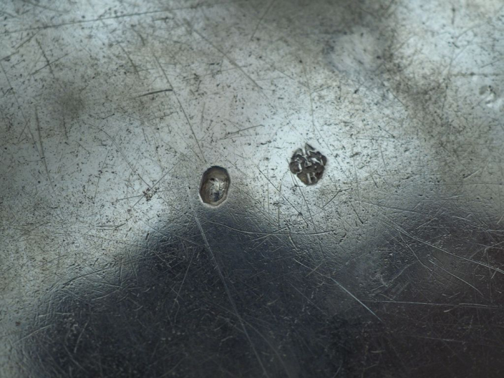 Légumier début XIXème en argent 950, poinçon au 2ème Coq, à décor de f