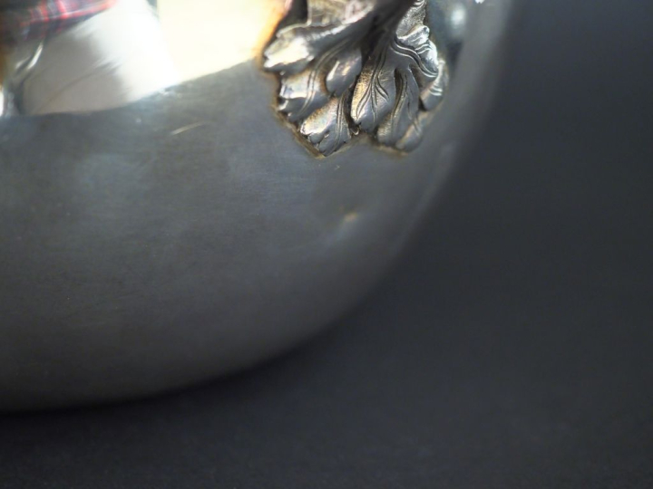 Légumier début XIXème en argent 950, poinçon au 2ème Coq, à décor de f