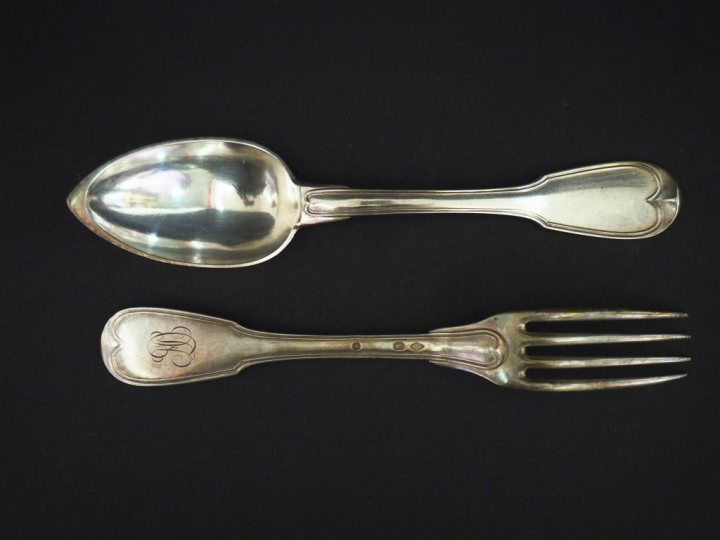 Partie de ménagère en argent 950, poinçon au 2ème Coq, modèle à filets