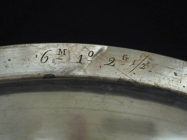 Grand plat rond début XIXème en argent 950, poinçon au 2ème Coq, modèl