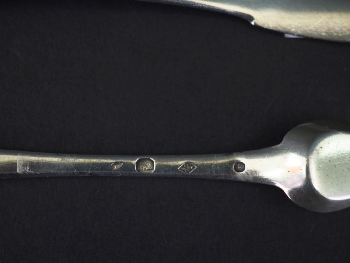 Paire de pelles à sel Restauration en argent 950, poinçon Vieillard.  