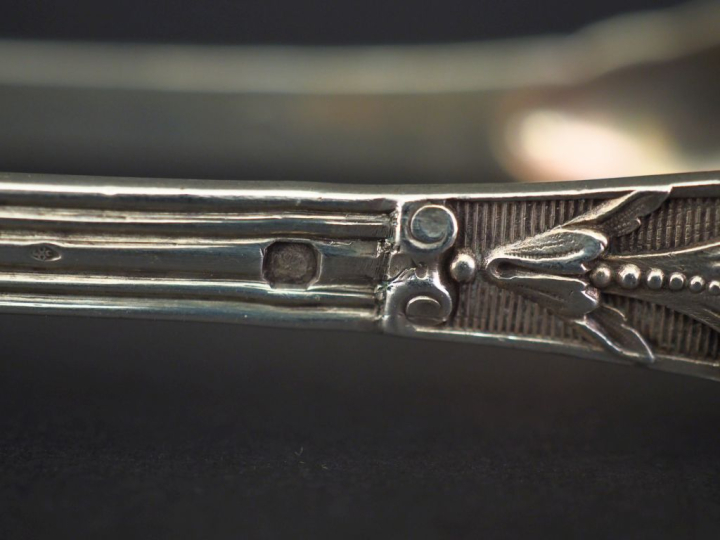 Trois différentes pinces à sucre en argent 925, poinçon Minerve. Poids