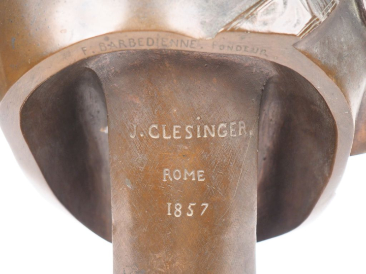 CLESINGER.  "bacchanale en buste". Sujet en bronze à patine brune. Sig