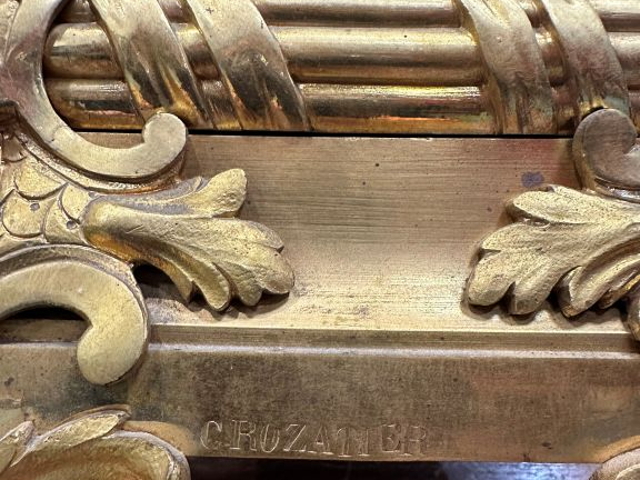 Superbe pendule de cheminée Napoléon III en bronze patiné et doré, à d