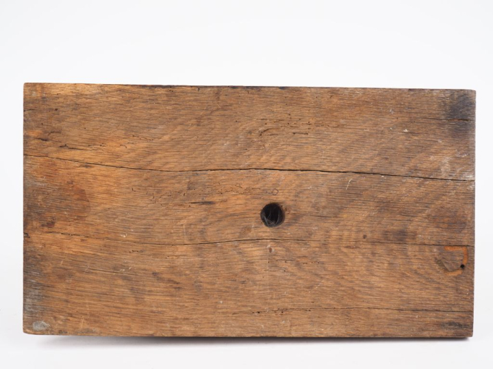 Sujet en bois sculpté "Ours brun". Dim. 21 x 32 x 18 cm