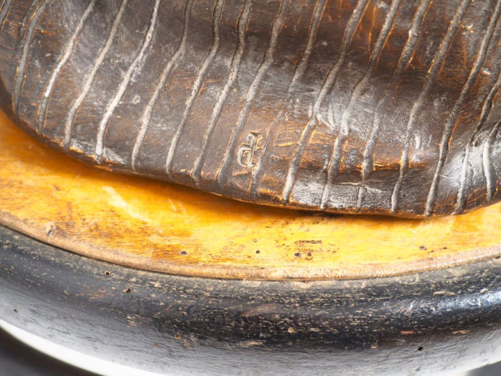 GOLDSCHEIDER.  Exceptionnelle et grande sculpture grandeur nature en s