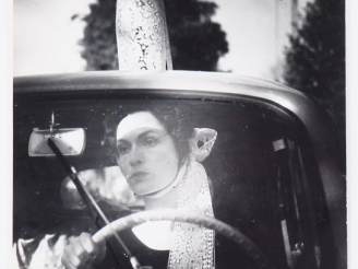 Vente aux enchères BRASSAÏ (Gyula Halasz, dit) 1899-1984 « Loctudy », Gilberte en bigoudè