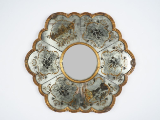 Vente aux enchères Miroir des années 60 en verre de Venise en forme de fleurs. (petits ac