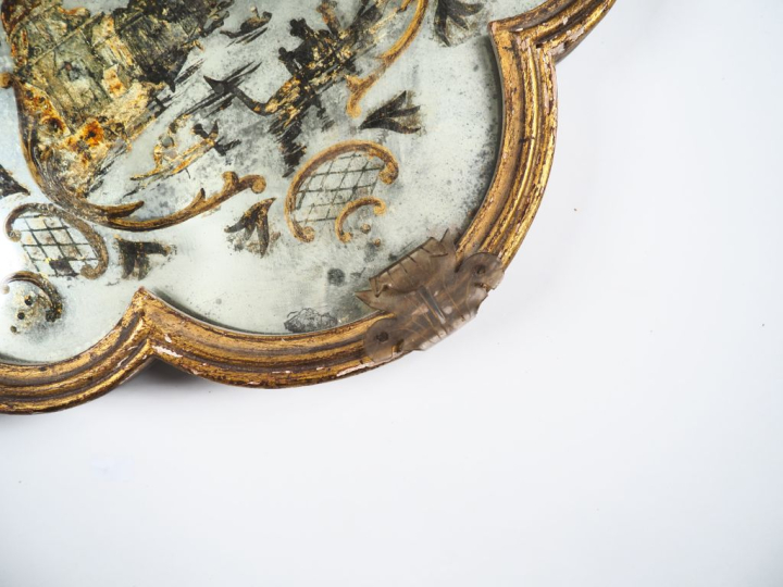 Miroir des années 60 en verre de Venise en forme de fleurs. (petits ac