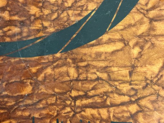 POIGNANT.  Table basse. Signée.  Dim. 33 x 120 x 60 cm