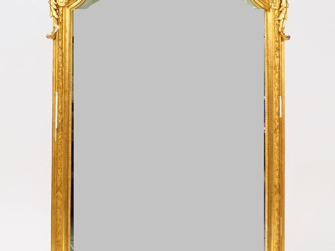 Glace de cheminée Napoléon III de style Louis XVI, en bois et stuc dor