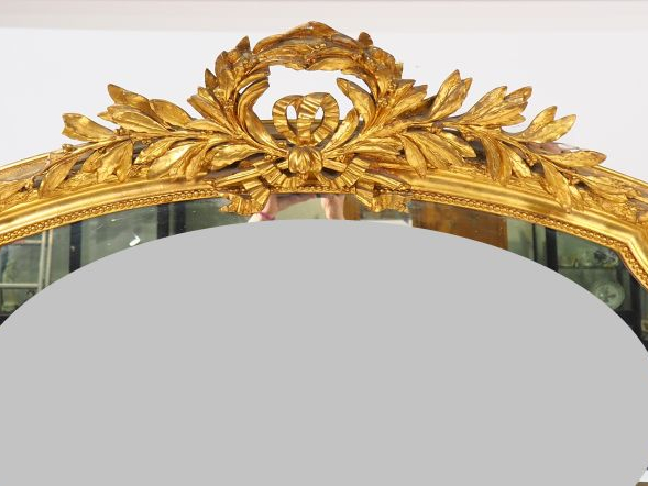 Glace de cheminée Napoléon III de style Louis XVI, en bois et stuc dor