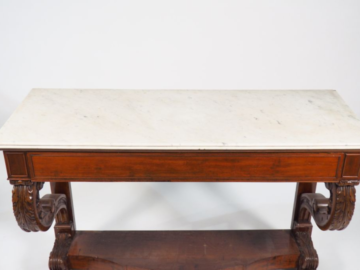 Console Restauration en acajou et placage d'acajou, pieds en forme de 