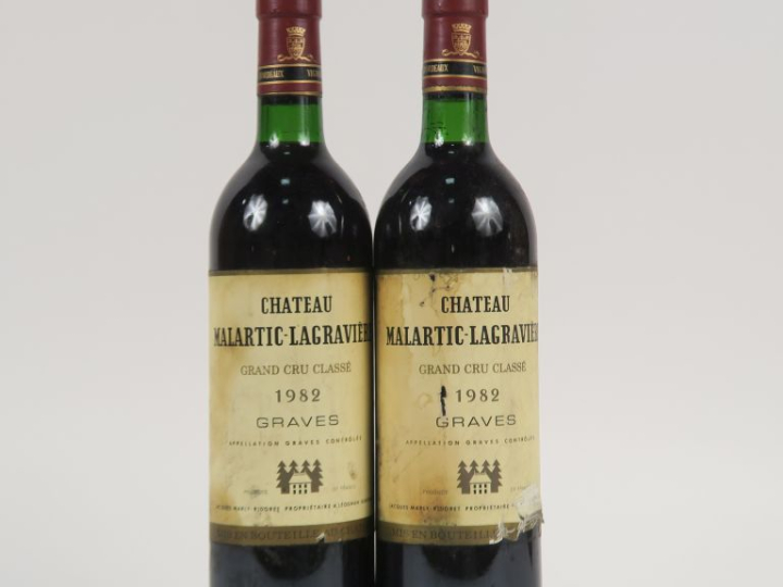 2 BOUTEILLES CHÂTEAU MALARTIC LAGRAVIÈRE GCC GRAVES - 1982 - BG/ELA
