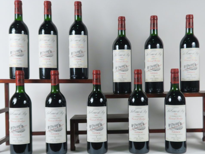 11 BOUTEILLES CHÂTEAU LA TOUR DE BY 'CUVÉE PRESTIGE' CB MEDOC - 1986 -