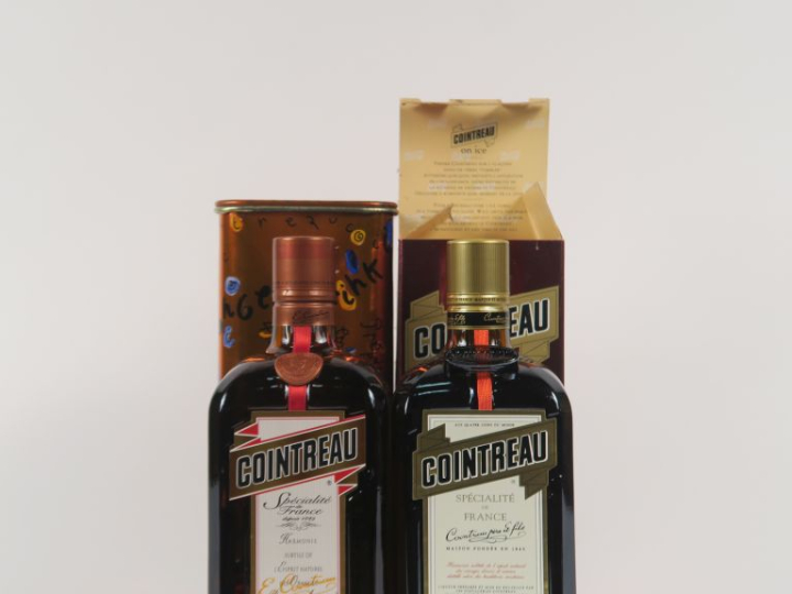 2 BOUTEILLES COINTREAU - COFFRETS