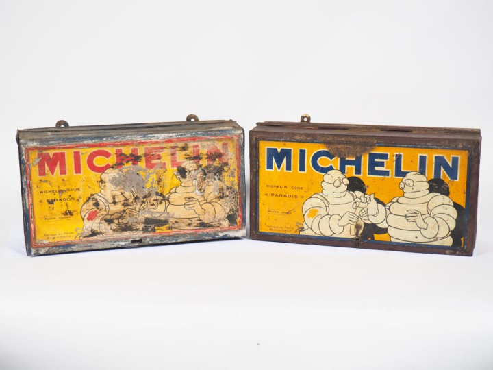 MICHELIN.  Deux boites en tole lithographiée pour nécessaires de répar