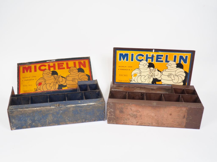 MICHELIN.  Deux boites en tole lithographiée pour nécessaires de répar
