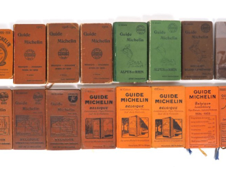 Vente aux enchères MICHELIN. Collection complète de guides Bénélux, édition française, de