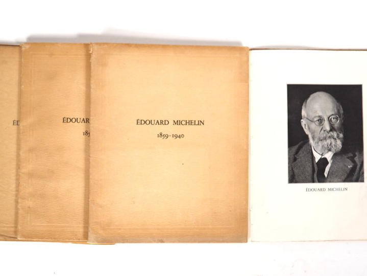 MICHELIN. Lot de quatre livres sur Edouard Michelin remis aux employés