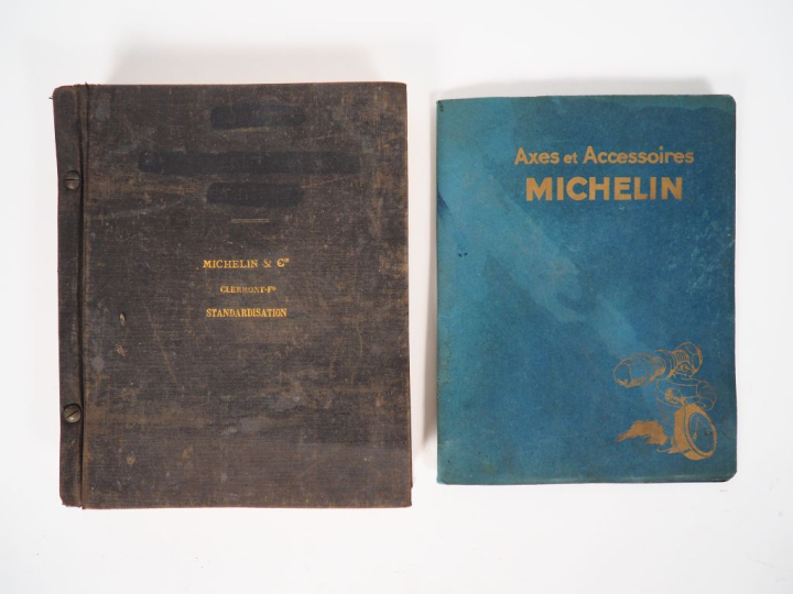 MICHELIN. Deux différents livrets :  - Axes et accessoires Michelin ( 