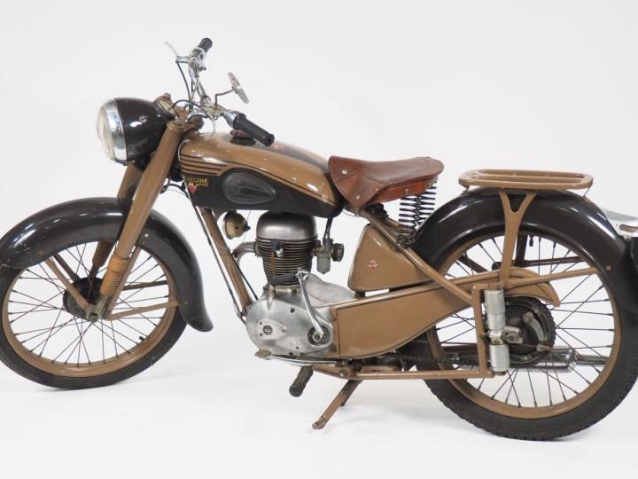 MOTOBECANE. Moto 125 cm³, année 1956. Kilométrage : 19 660 Type Z54C, 