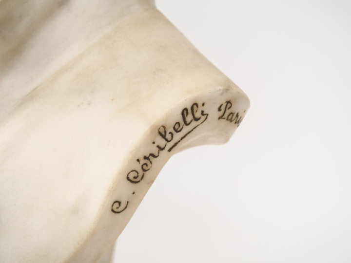 C. CERIBELLI.  "portrait de jeune femme en buste"  Sculpture en marbre