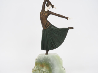 Vente aux enchères CHIPARUS.  "Ayouta" Sculpture chryséléphantine en bronze polychrome et