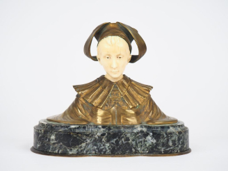 Vente aux enchères Eugène WATRIN.  "Jeune fille en buste" Sculpture chryséléphantine en b