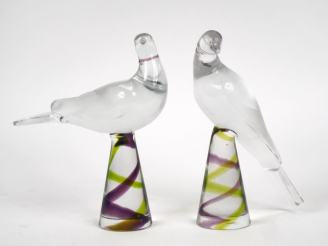 Vente aux enchères LALIQUE.  Paire de sujets en cristal translucide et polychrome "les to