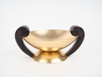 Vente aux enchères DAN KARNER.  Coupe en ébène de Macassar et métal doré Travail pour Rin