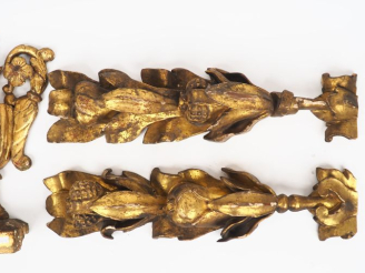 Vente aux enchères 2 bois dorés 1900 de style Louis XVI à décor de pampres et d'épis de m