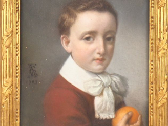 Vente aux enchères Ecole Française 1900. "portrait de garçon à l'orange" Pastel, signé en