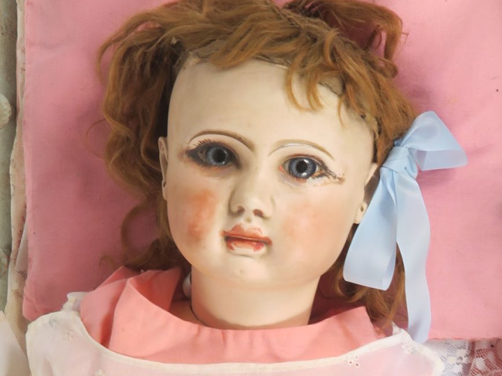 Poupée de fabrication française de marque Steiner, marquée A19 Paris L