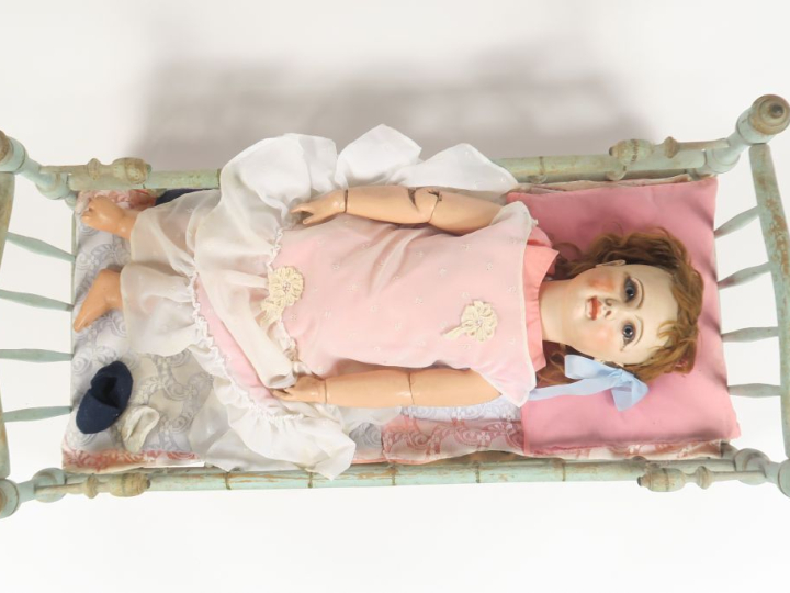 Poupée de fabrication française de marque Steiner, marquée A19 Paris L