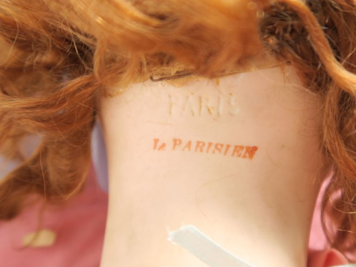 Poupée de fabrication française de marque Steiner, marquée A19 Paris L