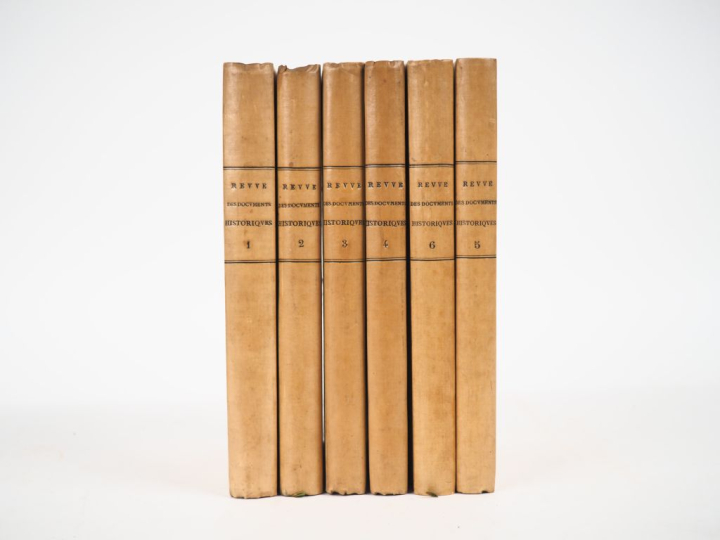 CHARAVAY (Étienne). REVUE DES DOCUMENTS HISTORIQUES. Suite de pièces c