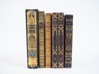 Vente aux enchères [ROMANTIQUES]. ENSEMBLE DE 5 OUVRAGES EN RELIURE ROMANTIQUE DÉCORÉE. J