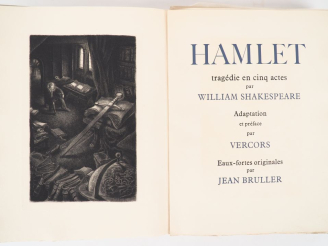 Vente aux enchères [BRÜLLER]. SHAKESPEARE (W.). HAMLET. Tragédie en cinq actes. Adaptatio