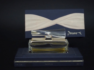Vente aux enchères CATHERINE DENEUVE Parfum. 30 ml