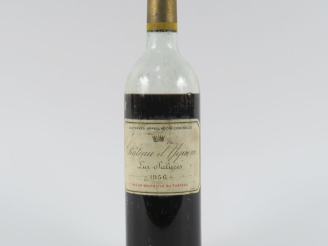 Vente aux enchères 1 BOUTEILLE CHÂTEAU D'YQUEM 1er CCS SAUTERNES - 1956 - VIDANGE/CAPSULE