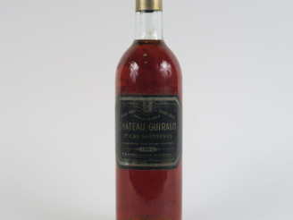 Vente aux enchères 1 BOUTEILLE CHÂTEAU GUIRAUD 1er CC SAUTERNES - 1964 - BG/CAPSULE DÉCOU