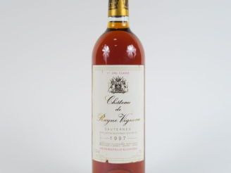 Vente aux enchères 1 BOUTEILLE CHÂTEAU RAYNE VIGNEAU 1er CC SAUTERNES - 1997 - ETLA