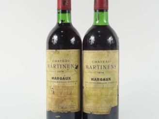 Vente aux enchères 2 BOUTEILLES CHÂTEAU MARTINENS MARGAUX - 1974 - BG/EA