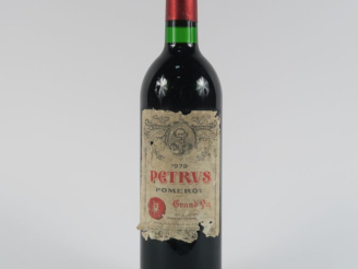 Vente aux enchères 1 BOUTEILLE PETRUS POMEROL - 1979 - BG/EA