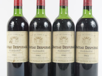 Vente aux enchères 4 BOUTEILLES CHÂTEAU DESMIRAIL GCC MARGAUX - 1982 - 1 LB/2 HEP/1 MEP